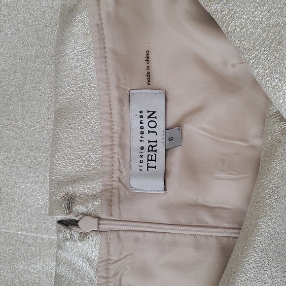 Rickie Freeman Teri Jon Champagne Shimmer Off Shoulder Column Dress Size 6 - Picture 5 of 13